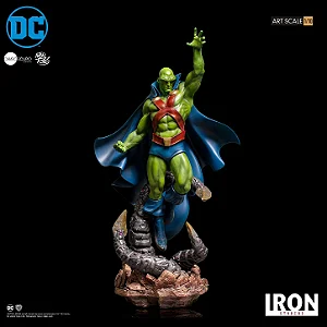 ESTÁTUA MARTIAN MANHUNTER - ART SCALE - 1/10 - IRON STUDIOS