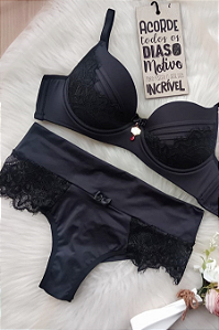 Conjunto Lingerie com Base Reforçada e com Calcinha Fio Duplo Lateral Larga com Renda