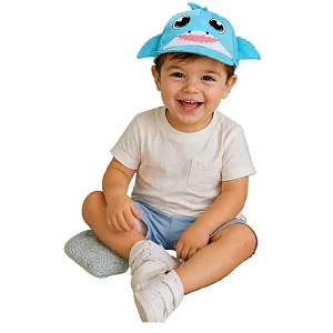 boné bebê tubarão menino azul claro poliéster tamanho regulável de 1 a 3 anos