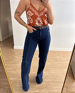 Calça Wide Leg Jeans Lavagem Escura Com Costura Frontal Louise