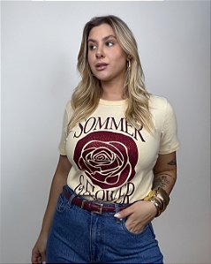 T-shirt Tradicional Estampa “Sommer Flowers” Com Strass