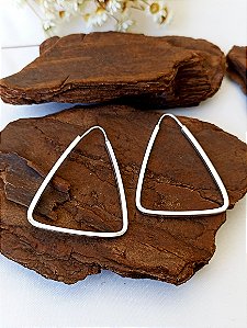 Argola Triangular Fio Quadrado 37 mm - Prata 925
