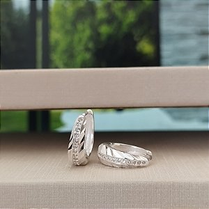 Argola Trabalhada Com Zircônias - Prata 925 -MB788-40100