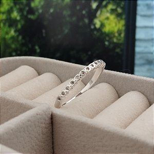 Anel Aparador com Zircônias - Pratas 925 - MA210-2255