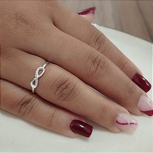 Anel Infinito Cravejado c/ Zirconias - Prata 925