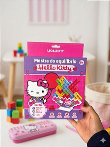 Mestre do Equilíbrio Jogo de raciocínio HELLO KITTY - CAIXA C/ 16 BLOCOS + 1 ADESIVO + 1 BASE + 22 CARTAS - LEO E LEO