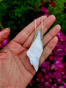 Colar Ágata Blue Lace coberta de Cristais