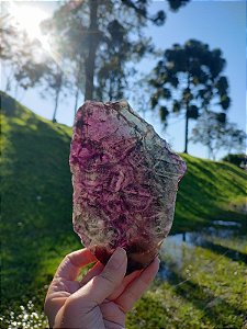 Fluorita Arco-Íris (acompanha suporte de metal)