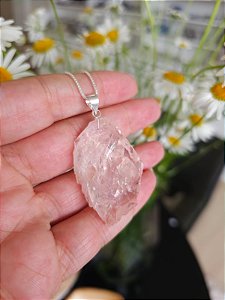 Pingente Quartzo Rosa com Arco -Íris