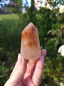 Quartzo com Rutilos Vermelho