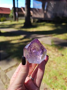 Ametista Lapidada com Quartzo Translúcido