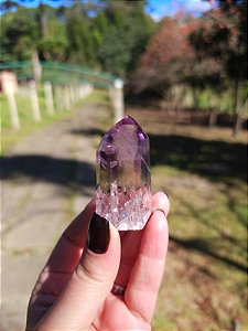 Ametista com Quartzo Translúcido Lapidada