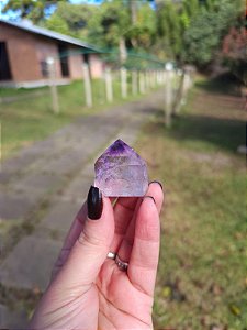 Ametista com Quartzo Translúcido e Golden Healer Lapidada