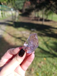 Ametista com Quartzo Translúcido e Golden Healer Lapidada