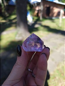 Ametista com Quartzo Translúcido Lapidada