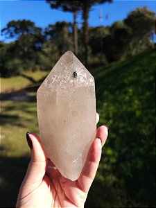 Quartzo com Turmalina Verde