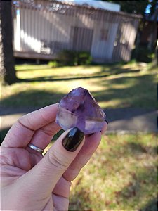 Ametista com Quartzo Translúcido e Golden Healer Lapidada