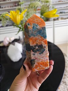 Calcita Laranja com Apatita Azul