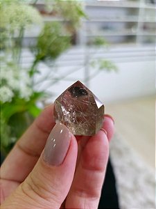 Quartzo com Rutilos Dourados