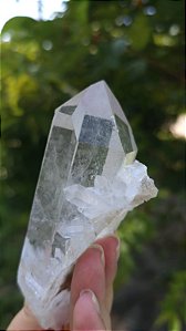 Cristal Gravado sobre uma Drusa