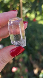 Quartzo com Rutilos Grafite