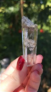 Quartzo com Rutilos Grafite