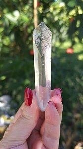 Quartzo com Rutilos Grafite