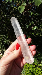 Varinha de Cristal Biterminada com Inclusão