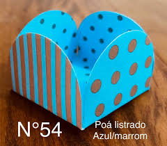 50 Forminhas Listras Poá Azul/Marrom Para Doces 4 Pétalas 3,3X3,3X2,2 10.35 (Nc Toys Simples)
