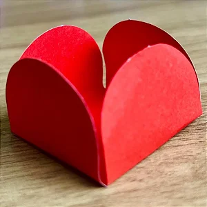 50 Forminhas Vermelho Para Doces 4 Pétalas G 4X4X2.7 ( 55.4 ) Nc Toys G