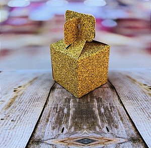 8 Caixa Lembrancinha Festa Imitação Gliter Dourado 79.14 (Nc Toys)