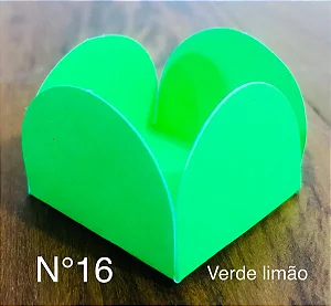 50 FORMINHAS PARA DOCES VERDE LIMÃO 4 PÉTALAS 10.7 (NC TOYS SIMPLES)