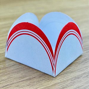 50 Forminhas Para Doces Francesinha Vermelho 4 Pétalas 10.67 Nc Toys Simples