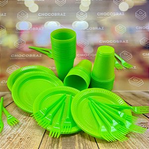 Kit Festa 50 PESSOAS DESCARTAVEIS VERDE LIMÃO GARFO + PRATO + COPO