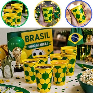 50 COPO PLÁSTICO BOLA BRASIL COPA VERDE E AMARELO 200ML