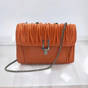 Bolsa Baú Em Matelassê Estruturada Alça Transversal De Corrente U / MARROM BCB267