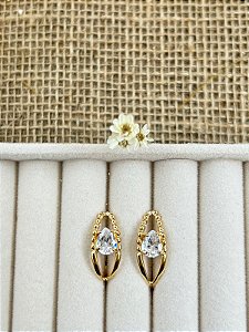 BRINCO EAR HOOK OLHOS BANHADO A OURO