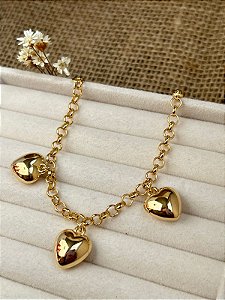 PULSEIRA TRÊS CORAÇÕES BANHADA A OURO