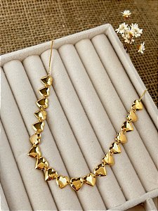 CHOKER CORAÇÕES BANHADA A OURO