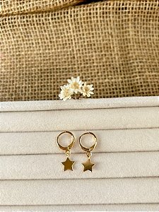 BRINCO ARGOLA ESTRELA BANHADO A OURO