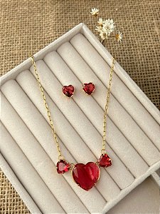 CONJUNTO BRINCO E COLAR COM PEDRAS DE CORAÇÃO