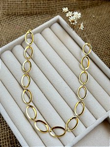 CHOKER A DONA DO PEDAÇO BANHADA A OURO 18K