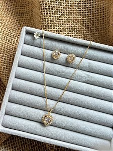 CONJUNTO CORAÇÃO CRAVEJADO BANHADO A OURO