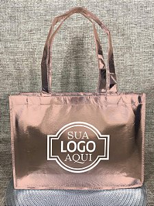 Bolsa de TNT Metalizado Liso Grande - Sofisticação e Amplo Espaço