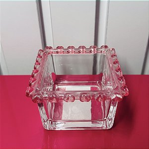 CUMBUCA QUADRADA VIDRO COM BORDA CORAÇÃO ROSA 13X6.5CM