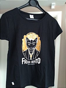 Camiseta Frida Gahto - Preta Babylook
