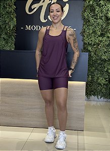CONJUNTO FITNESS TRIO SHORT ROXO