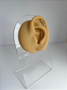 Piercing Cascata em Titânio Três Flores