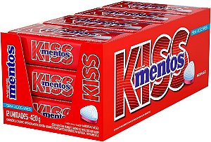 Display com 12x Mentos Kiss Morango 50 unidades