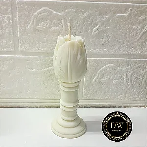 VELA DECORATIVA CASTIÇAL COM ROSA COM CERA COCO - 80 GRAMAS